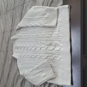 White Vince Camuto sweater